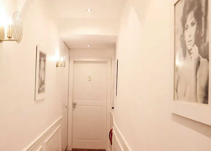 Bed & Breakfast Mama House 4*